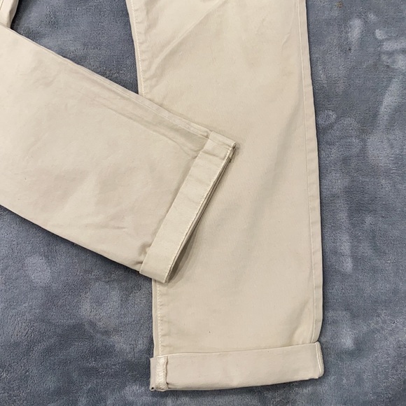 G.H Bass khaki girlfriend fit - Picture 3 of 8
